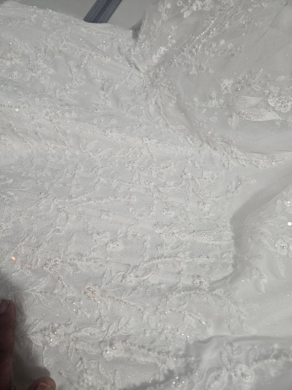 2025 Spring Oleg Cassini Plus Basque Waist Sparkly Wedding Dress