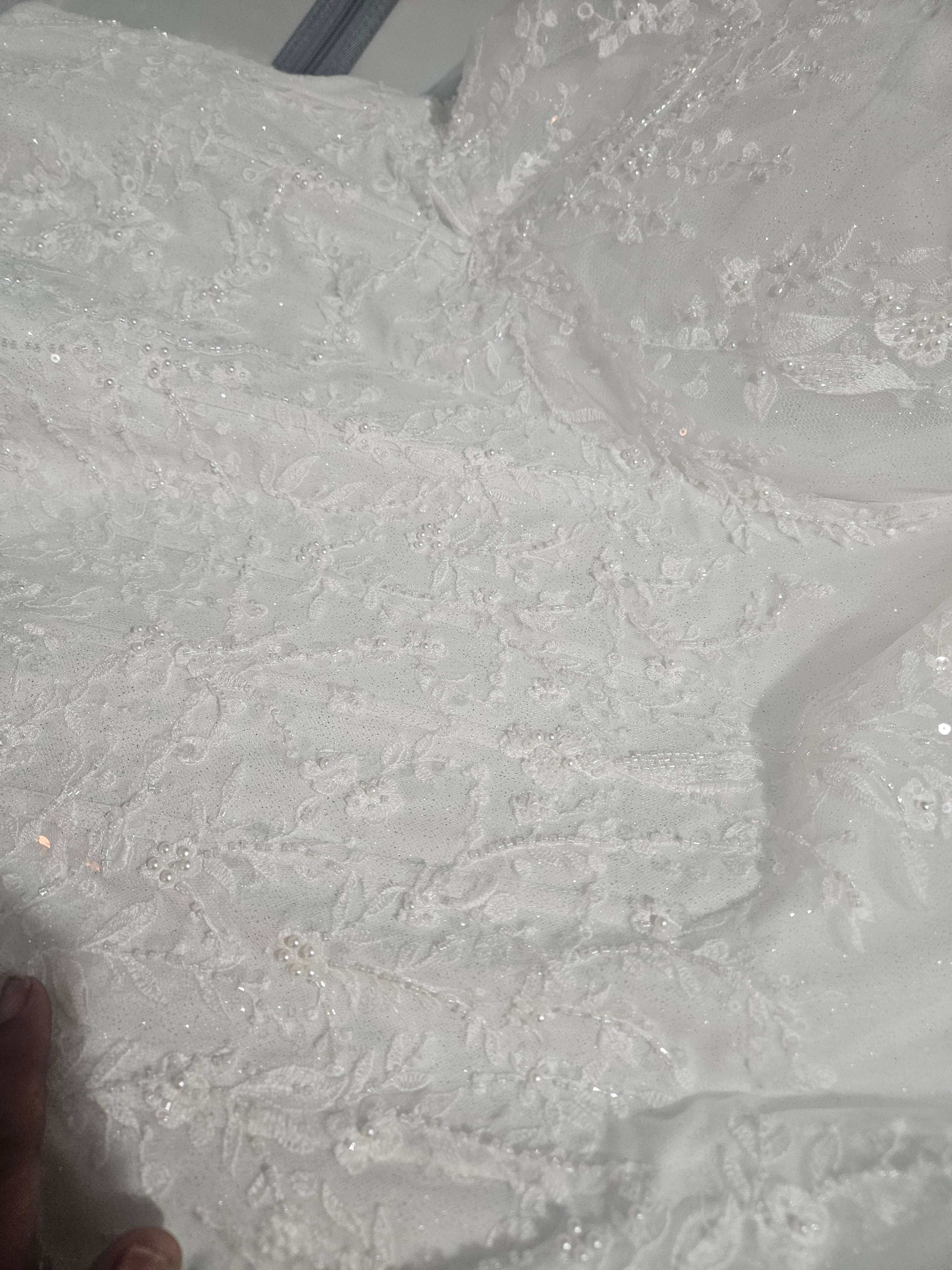 2025 Spring Oleg Cassini Plus Basque Waist Sparkly Wedding Dress