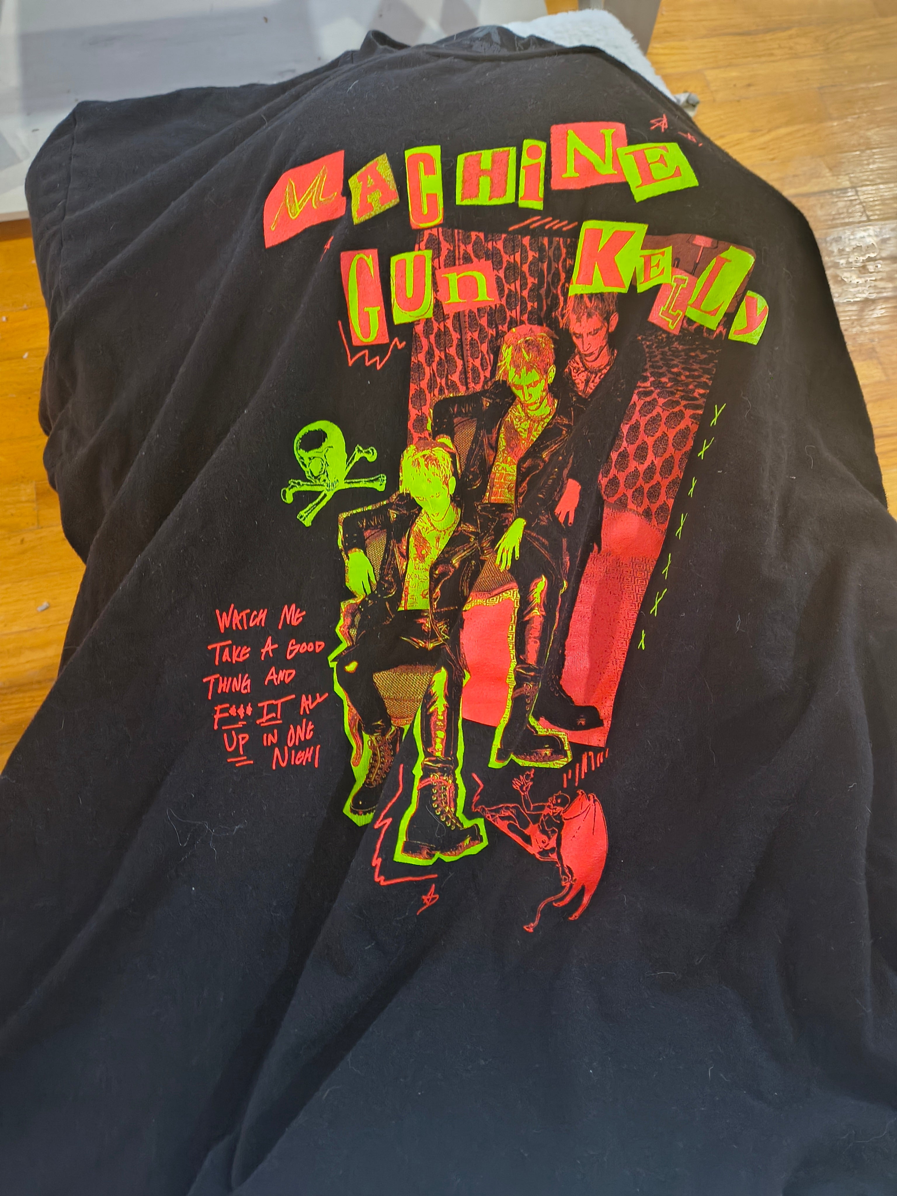 Neon mgk Tshirt